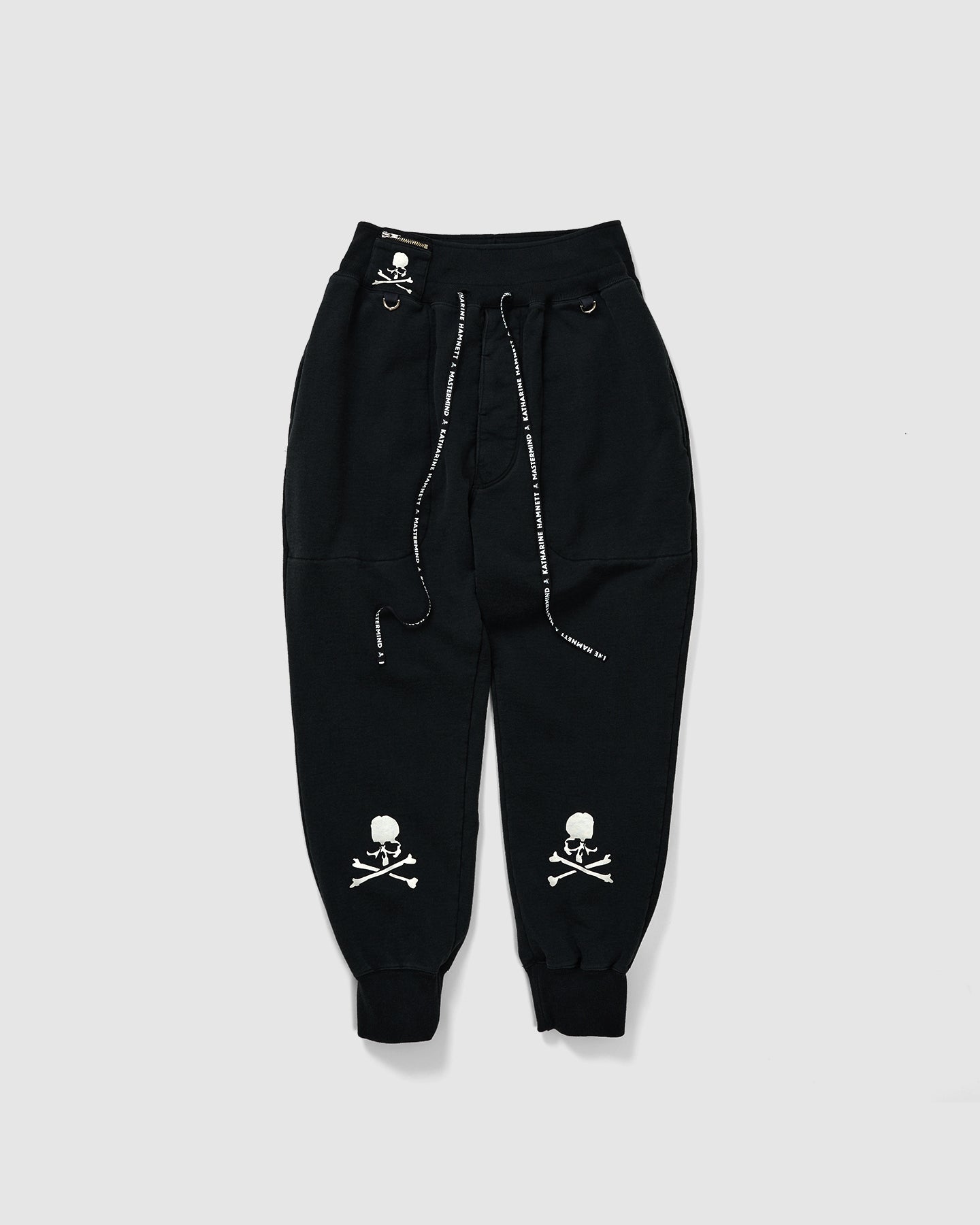 KATHARINE HAMNETT × MASTERMIND WORLD JOGGER PANTS