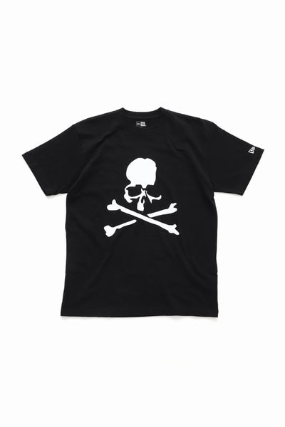NEW ERA PERFORMANCE × MASTERMIND WORLD SS TEE SKULL LOGO