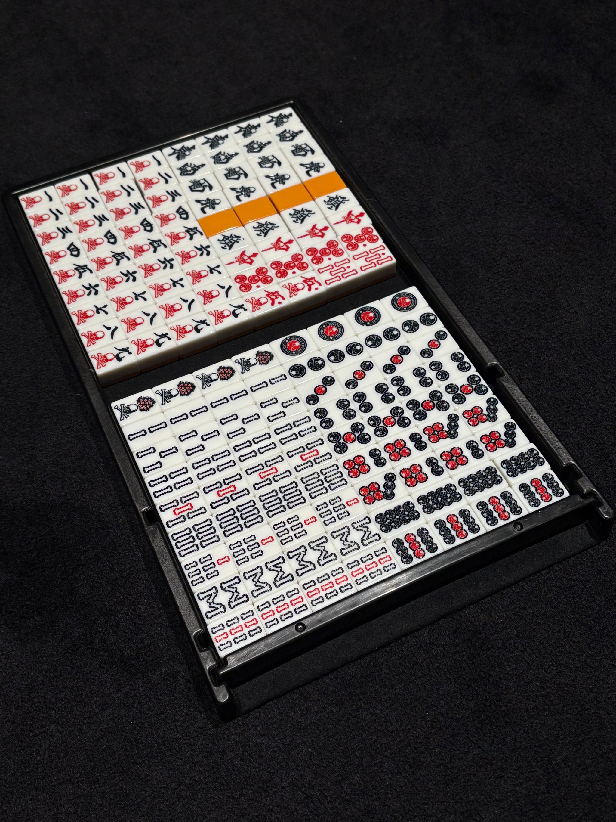 AMOS × MASTERMIND WORLD MAHJONG TILES 麻雀 AMOS × MASTERMIND WORLD MAHJONG TILES – MASTERMIND TOKYO